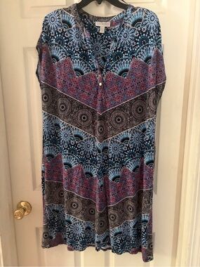 Dana Buchman Blue & Black Medallion Shift Dress